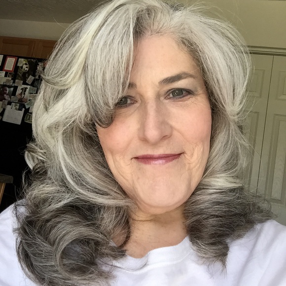 Meet your Posher, Molli - Picture 1 of 1